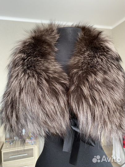 Воротник лиса на пуховик