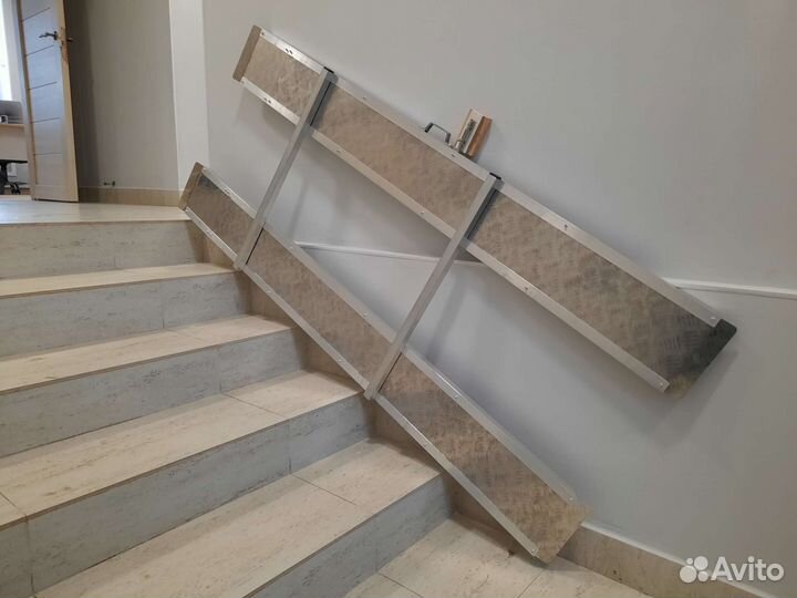 Пандус откидной алюминиевый