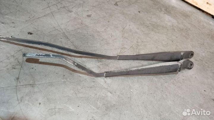 Поводок стеклоочистителя Peugeot 406 рест. 2000