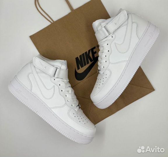 Nike Air Force 1 Высокие Белые для стильного образ