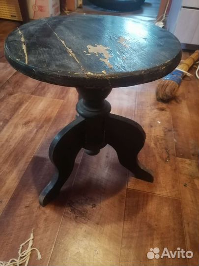 Винтажный рояльный стул