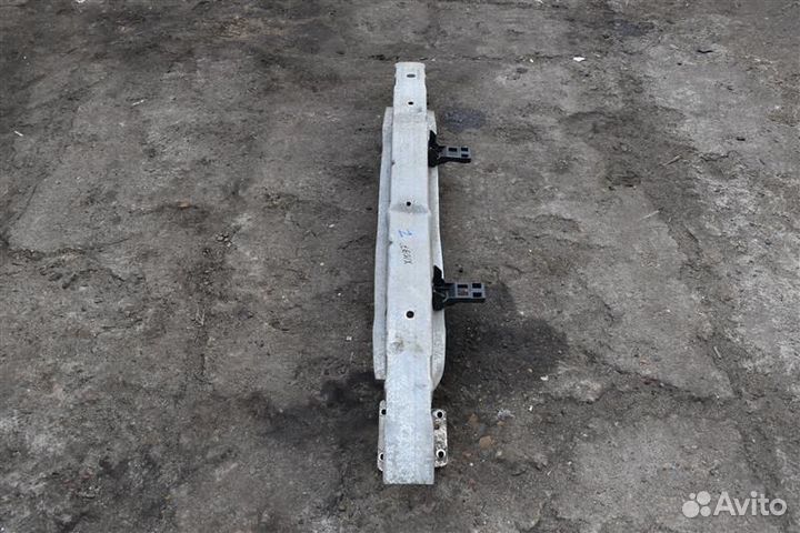 Усилитель бампера задний Opel Vectra C Z18XER 2005