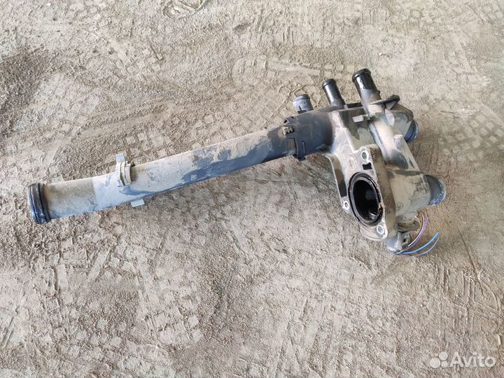 Корпус термостата 1,4 BCA шкода гольф