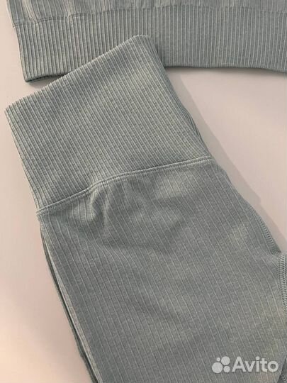 Костюм для спорта