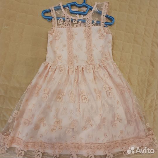 Нарядное платье на девочку 6-8 лет