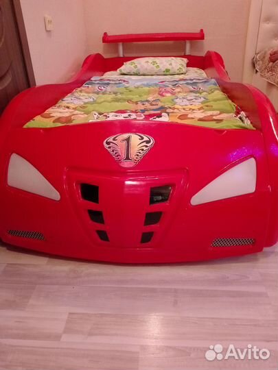 Кровать машинка с матрацем