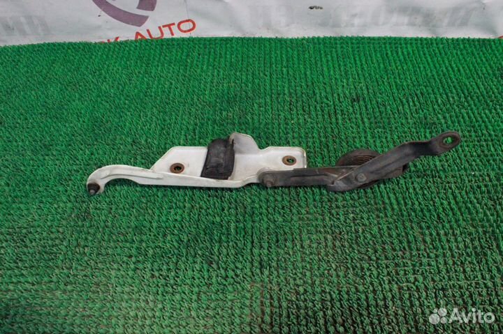 Петли капота Chevrolet Suburban GMT400