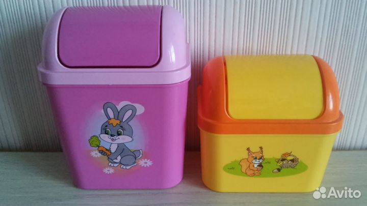 Лотки для бумаг, настольные контейнеры