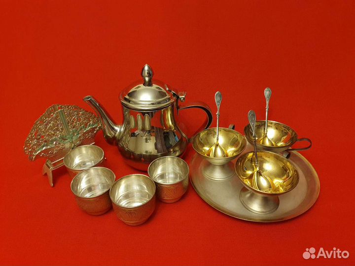 Чайник металлический гдр, стопки, чашки Мельхиор