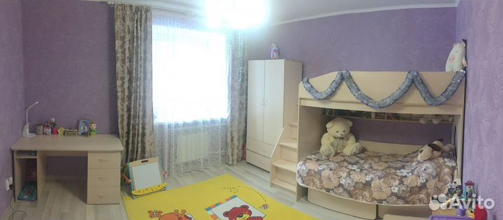 Комплект мебели в детскую комнату