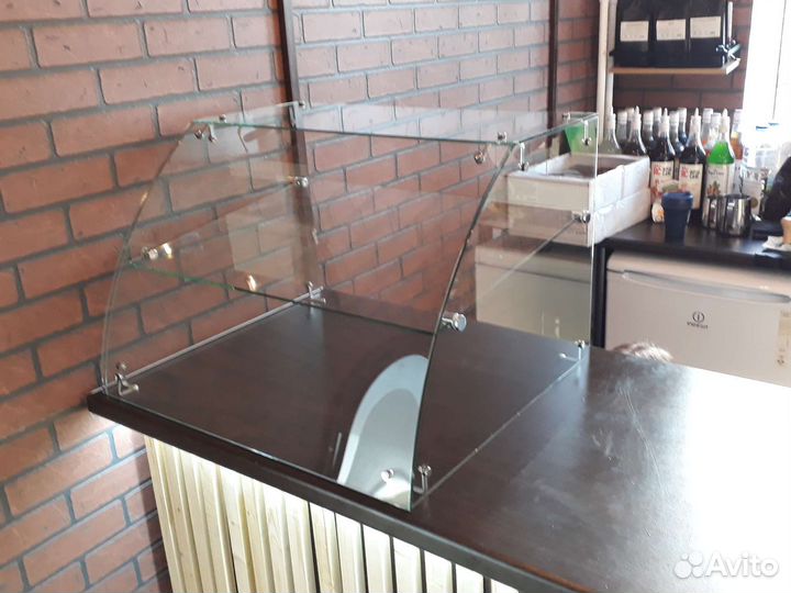 Настольная витрина с доставкой