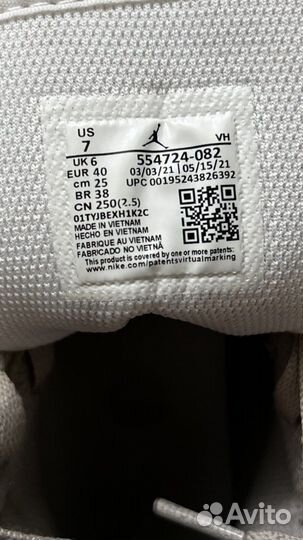 Кроссовки Nike Air Jordan1 размер EUR 40