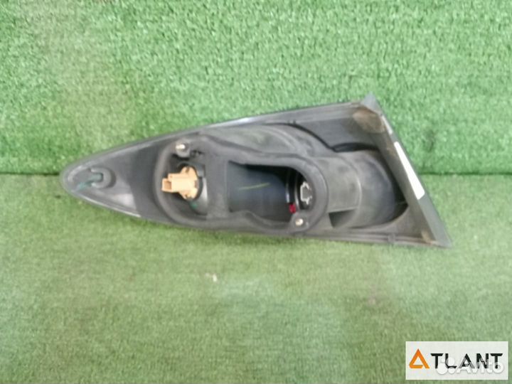 Фонарь задний правый mazda atenza