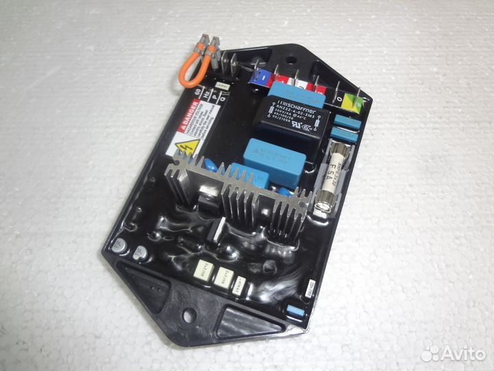 Регулятор напряжения m00fa122a Marelli Motori