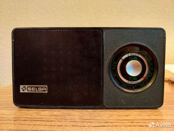 Портативный транзисторный радиоприёмник selga