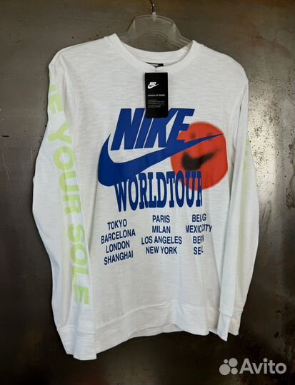 Лонгслив Nike Sportswear Worldtour