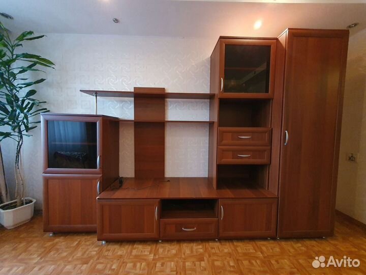 Стенка в гостиную бу