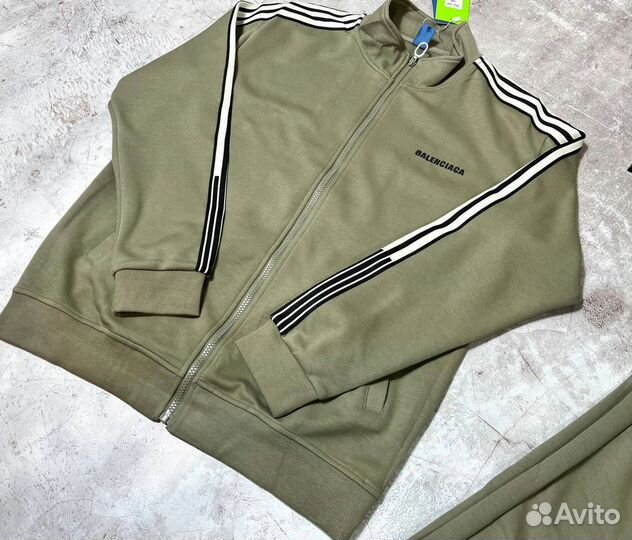 Спортивные костюмы Balenciaga