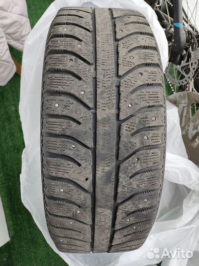 Bridgestone Ice Cruiser 7000 185/65 R15 и 185/65 R15 84