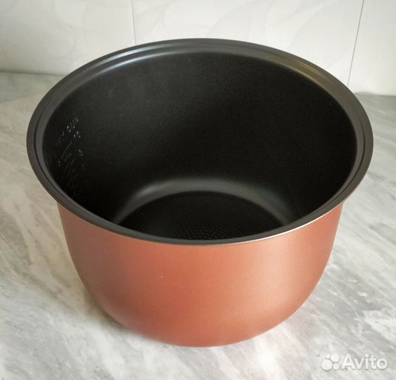 Чаша для мультиварки новая