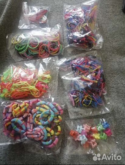 Набор заколок и резинок. 780 штук