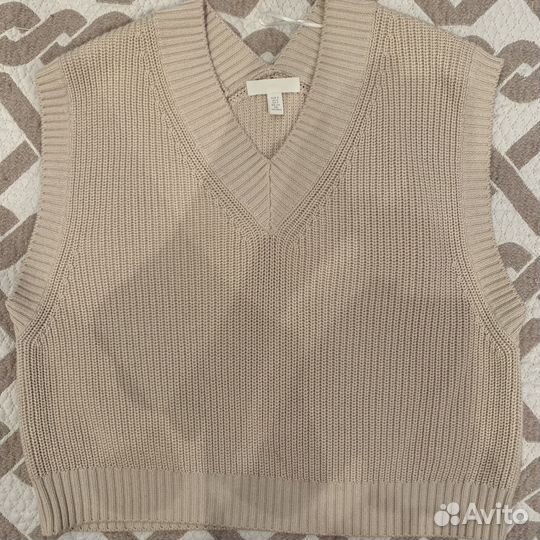 Жилетка женская вязаная hm