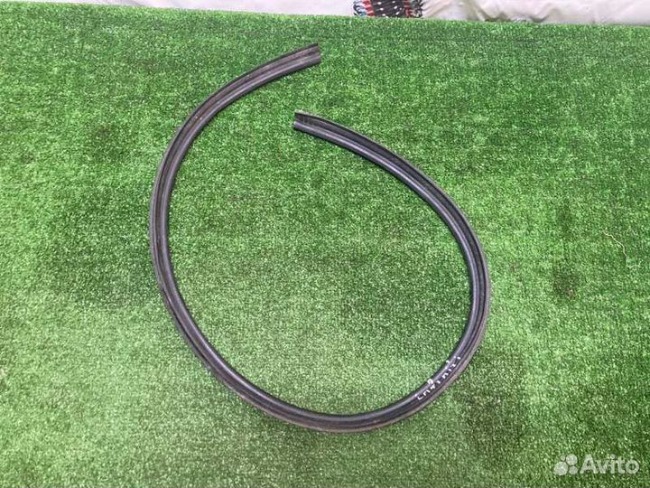 Уплотнитель решетки стеклоочистителя Infiniti G35