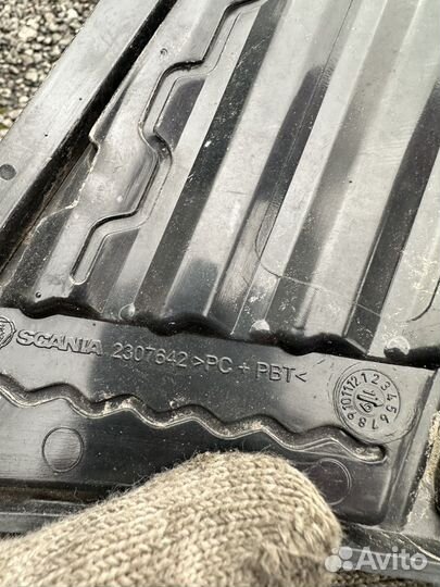 Решётка радиатора Scania 6 2307642