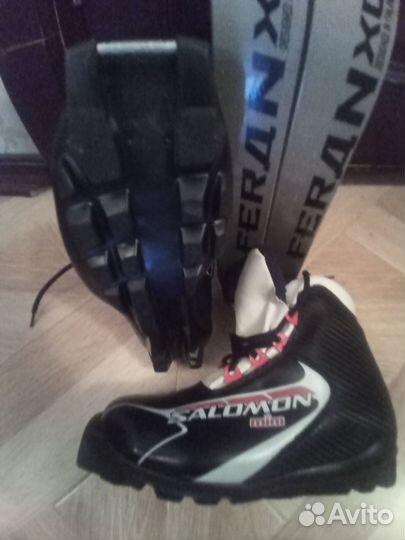 Лыжи беговые с креплениями, лыжный ботинки