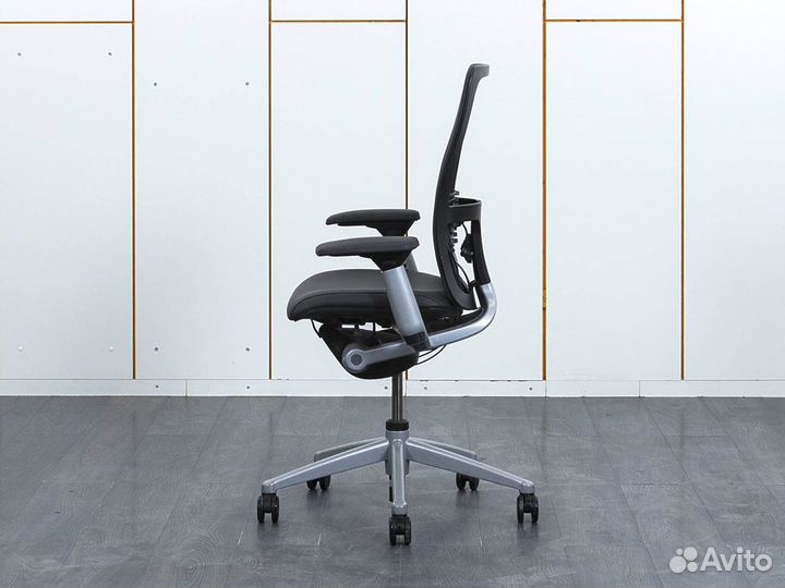 Офисное кресло руководителя Haworth Zody Haworth Z