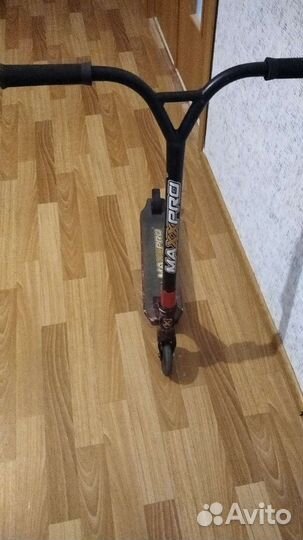 Трюковой самокат Maxxpro