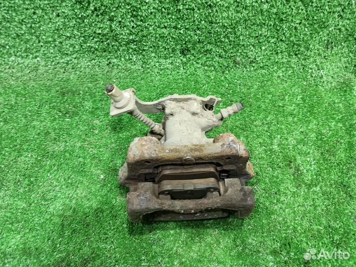 Суппорт Auris (07-12) /Corolla 180 (13) зад L б/у