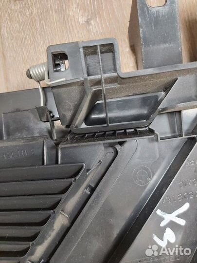 Обшивка багажника задняя правая Bmw X3 2.0D E83