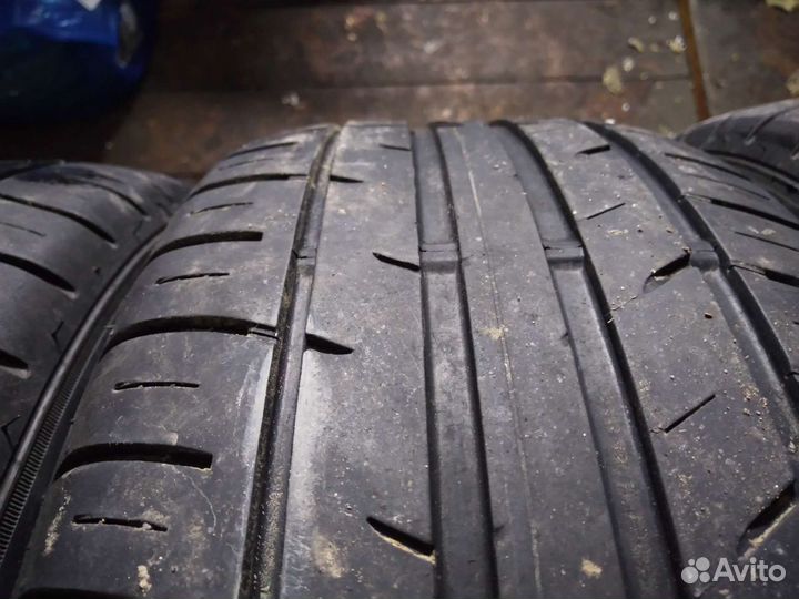 Dunlop SP Sport FM800 215/55 R16