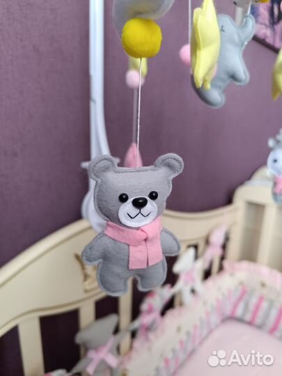 Мобиль на кроватку из фетра