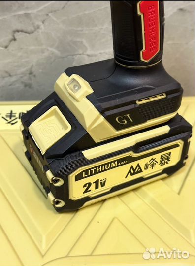 Шуруповерт бесщеточный оригинал