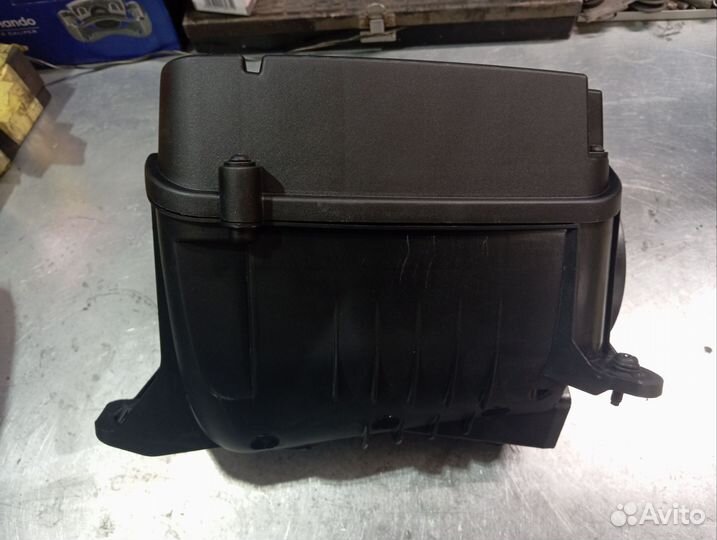 Корпус воздушного фильтра Volkswagen, Skoda