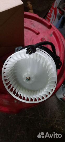 Моторчик печки Dodge Caravan 2001-2007