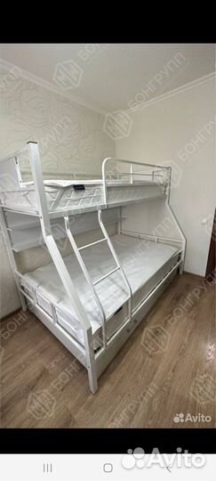Кровать