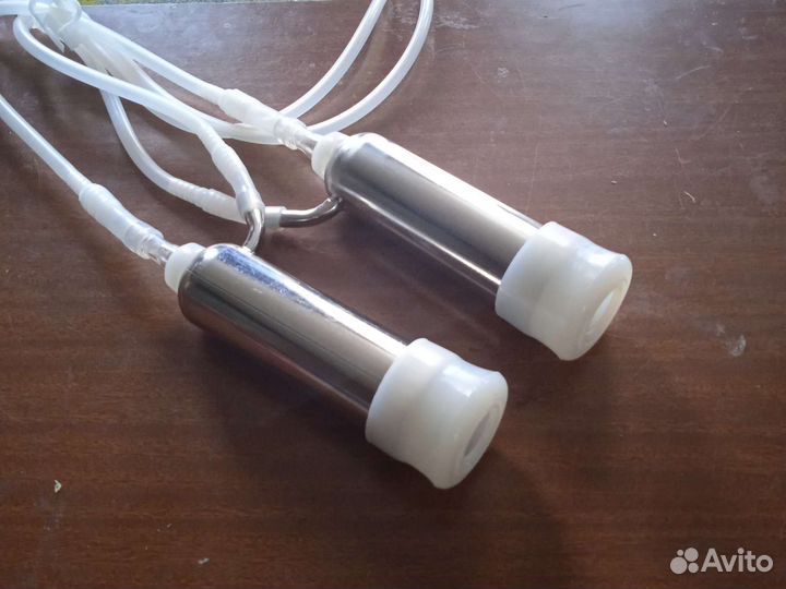 Доильные стаканы и ведро 10 л для коз и коров