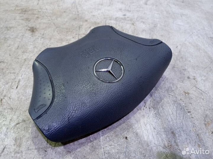 Подушка безопасности в руль