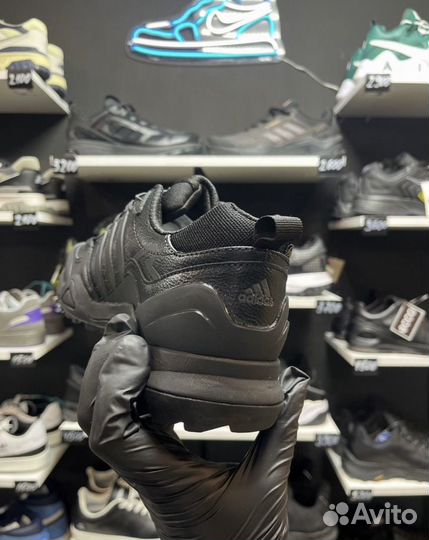 Кроссовки Adidas весенние (натуральная кожа)