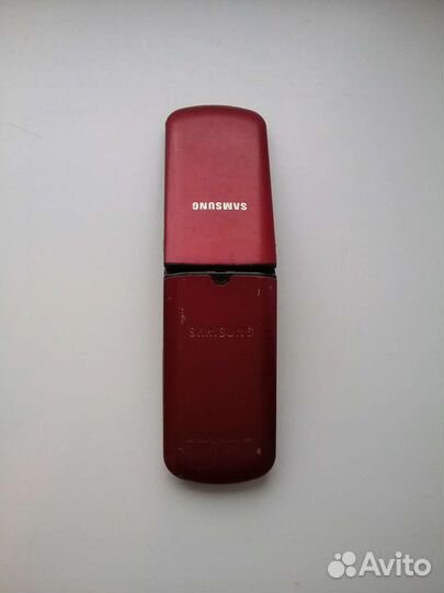 Телефон Samsung J120F