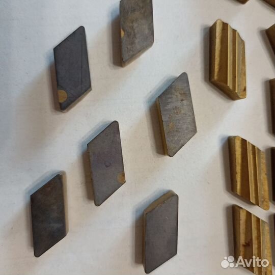 Пластина твердосплавная правая Knux СССР