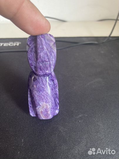 Камень чароит