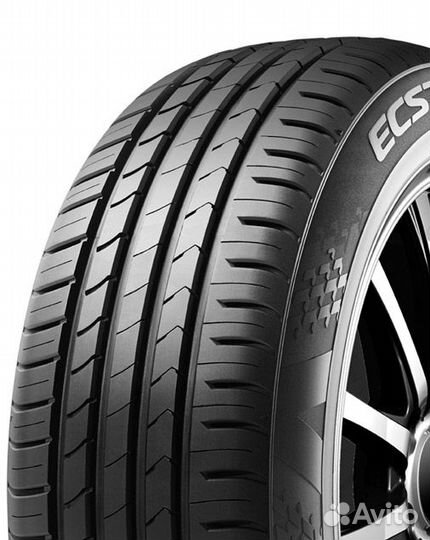 Kumho Ecsta HS51 215/55 R17