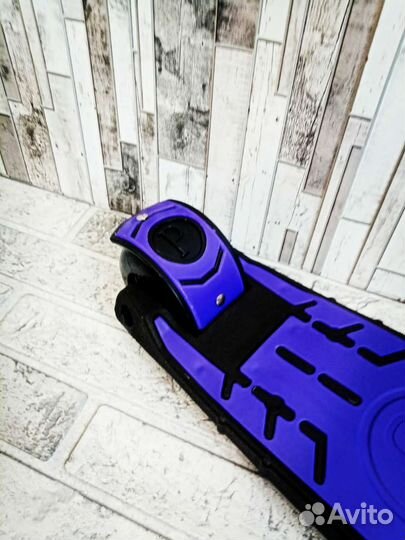 Самокат новый трехколесный детский