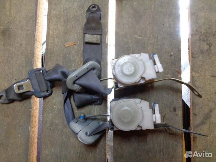 Ремень безопасности Toyota Mark Ii JZX90 1JZ-GE