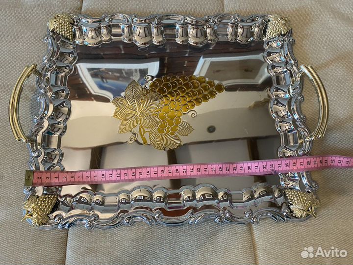 Поднос с виноградом Bergner хромированный