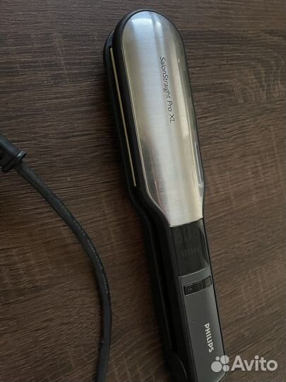 Выпрямитель / утюжок для волос Philips